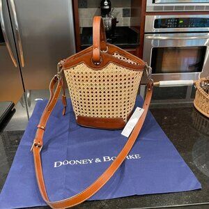 Dooney & Bourke Vienna Bella  One - Natural